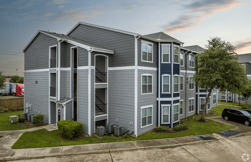 Crossings At Hillcroft Apartments, 13960 Hillcroft Avenue, Houston, TX